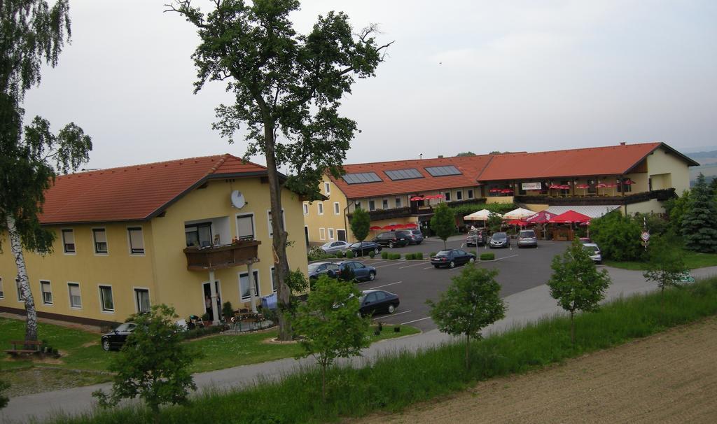 Pension Weinbauer Hofkirchen im Traunkreis Exterior photo